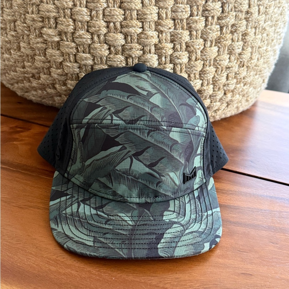 🔥Melin Brand Hydro💧Tropical Leaf Print Snapback Hat -XL-